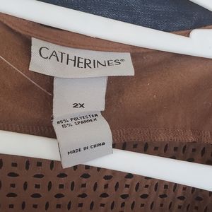 Catherines 2xl over piece. Jacket. Open front. Lazer cut detailing. Suedette